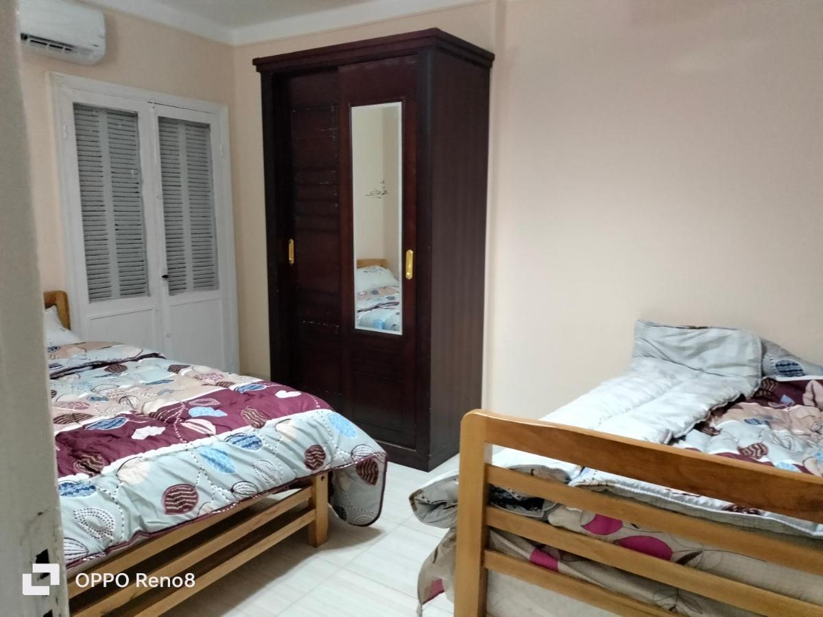 Family Apartment - Next To Abdeen Palace And Museum Cairo Exterior foto